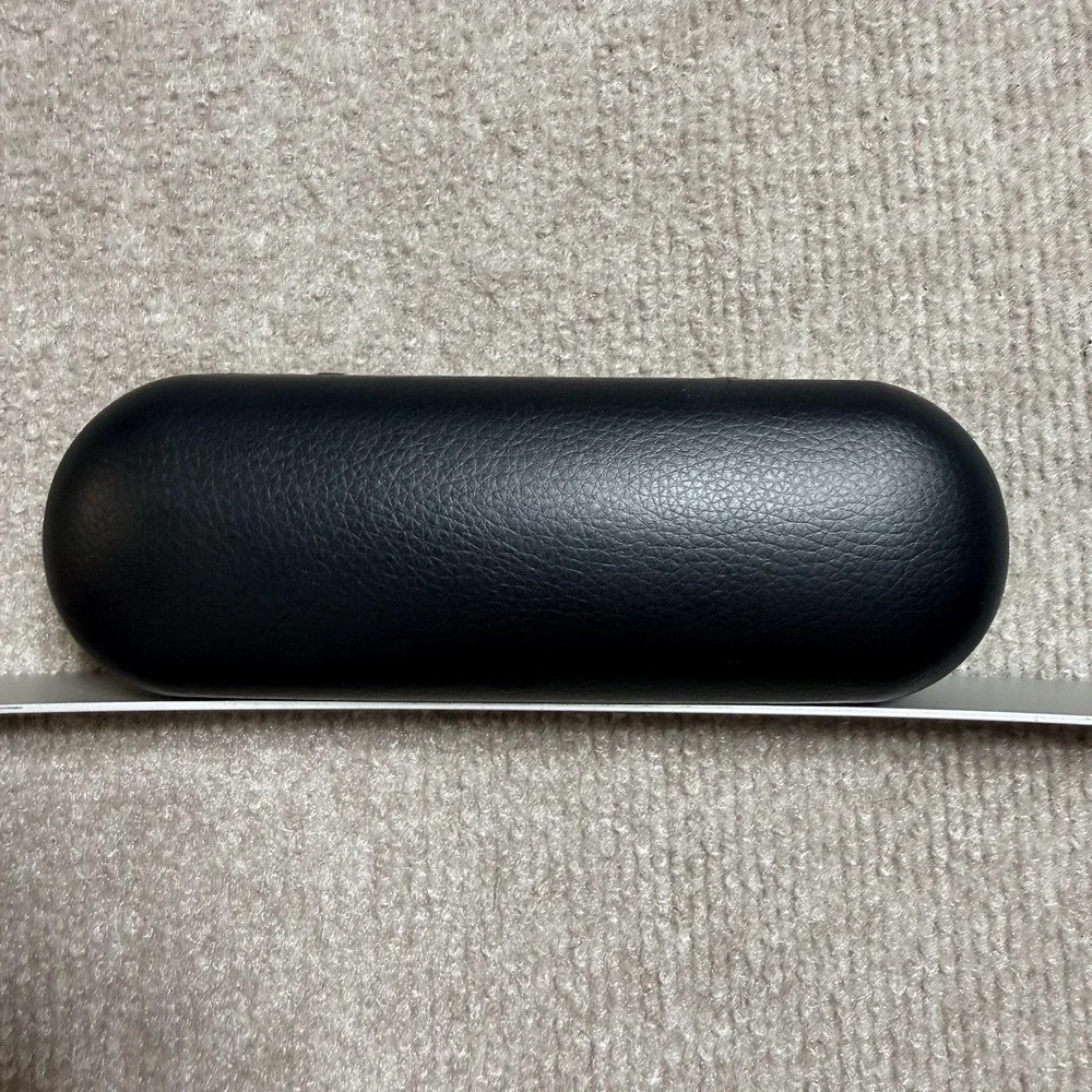 Authentic Oakley Hard Clamshell Eyeglasses Case Black‎ Faux Leather Large EUC